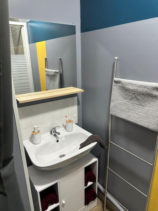 Appartement Agreable Marseille Bagian luar foto